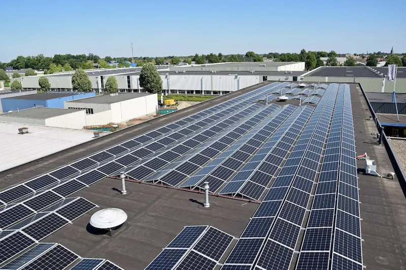 Professionele zonne-energie voor bedrijven zonnepanelen zakelijk
